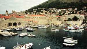 Chorwacka Wspólnota Turystyczna rozpoczęła kampanię marketingową oznaczoną hastagiem #CroatiaLongDistanceLove. Dubrovnik
