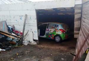 Dziupla samochodowa i skradziony hyundai