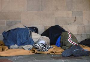 Zimą bezdomni umierają na ulicy