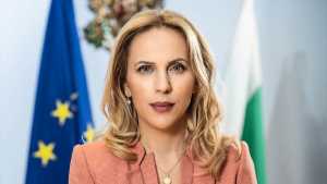 Maryianna Nikolova wicepremier i minister turystyki Bułgarii. Przy wjeździe  do Bułgarii - tymczasowo wymagane są testy
