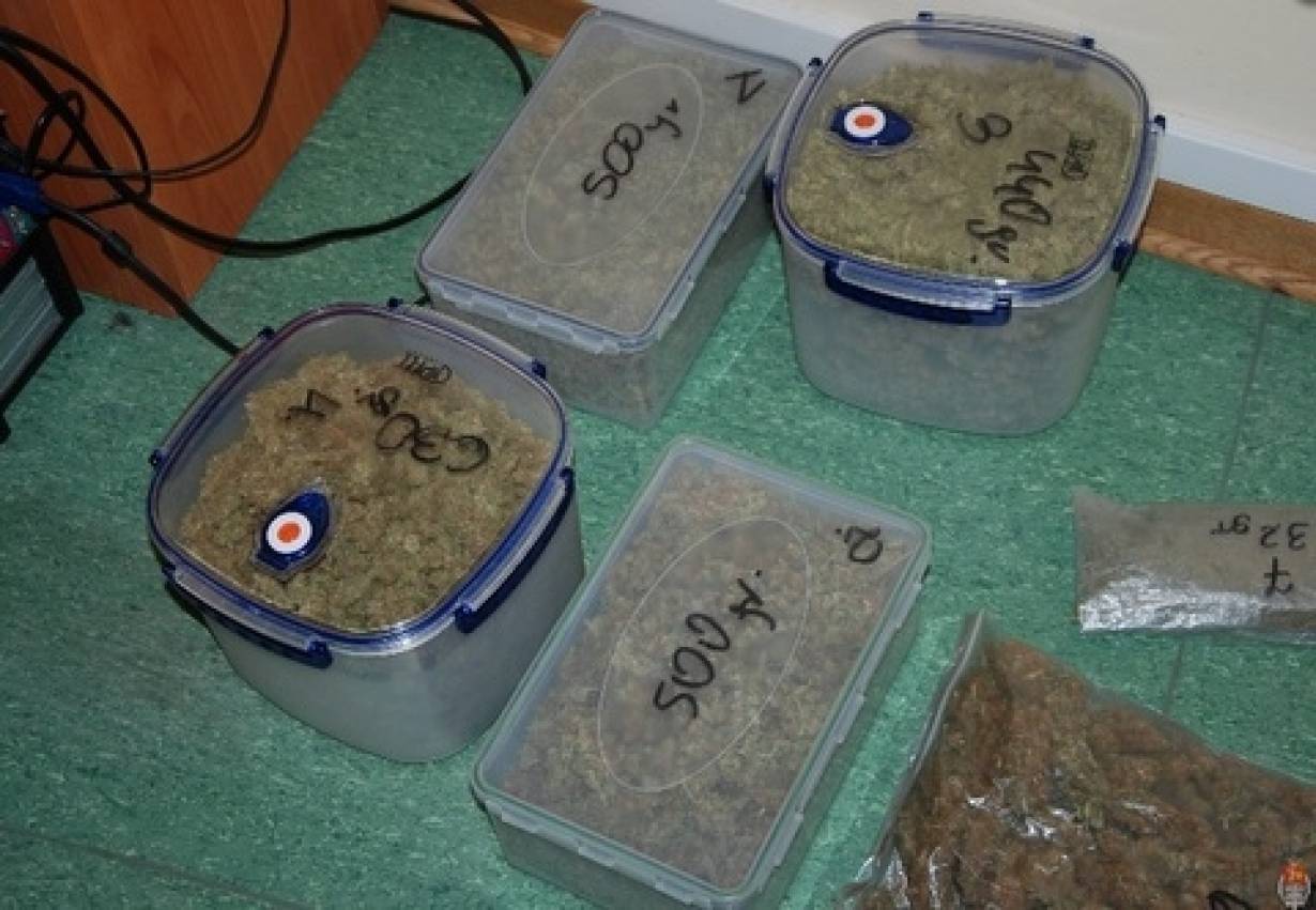 Areszt za ponad 2 kg marihuany
