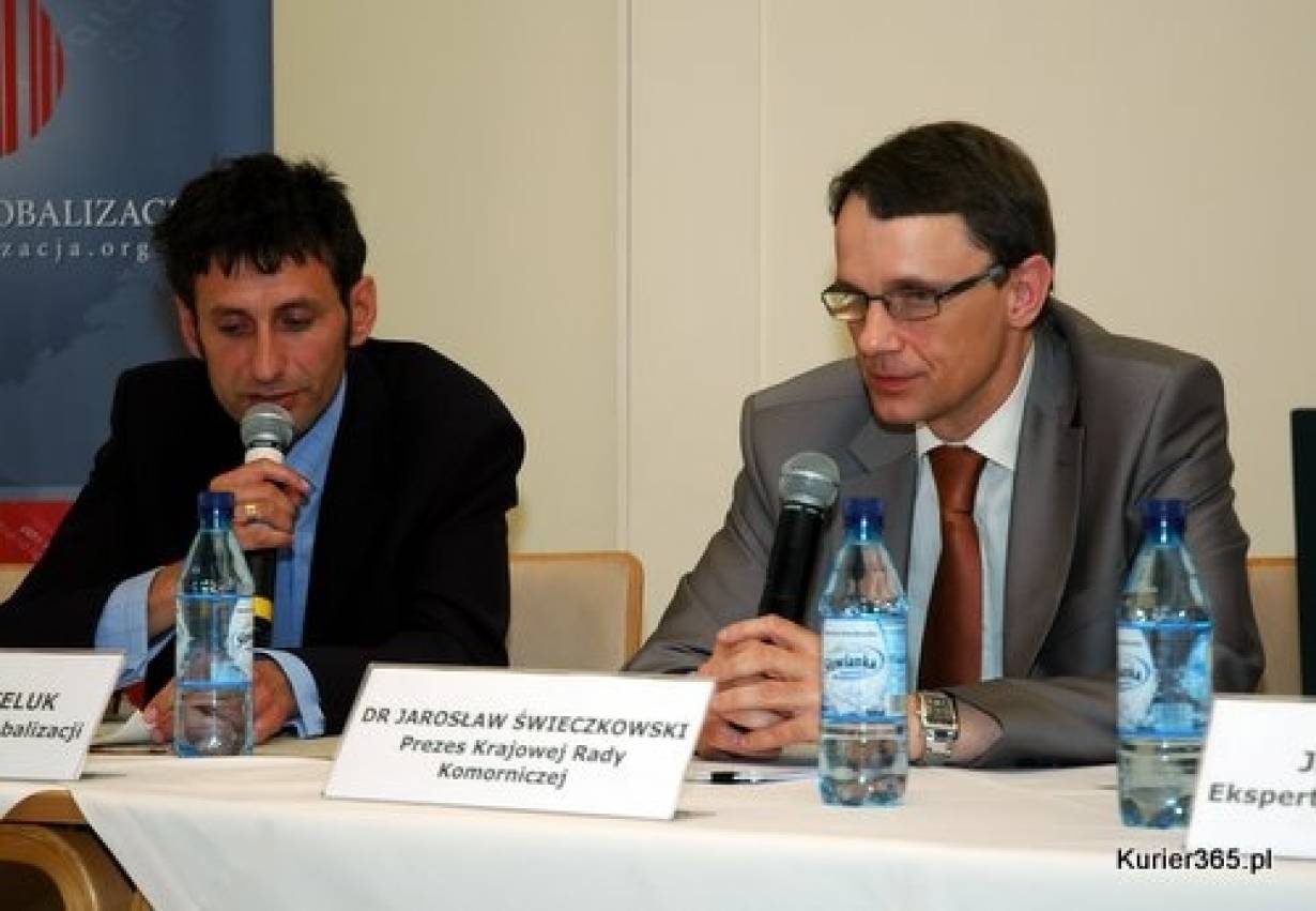 Od lewej Tomasz Teluk (IG), Jarosław Świeczkowski (KRK)