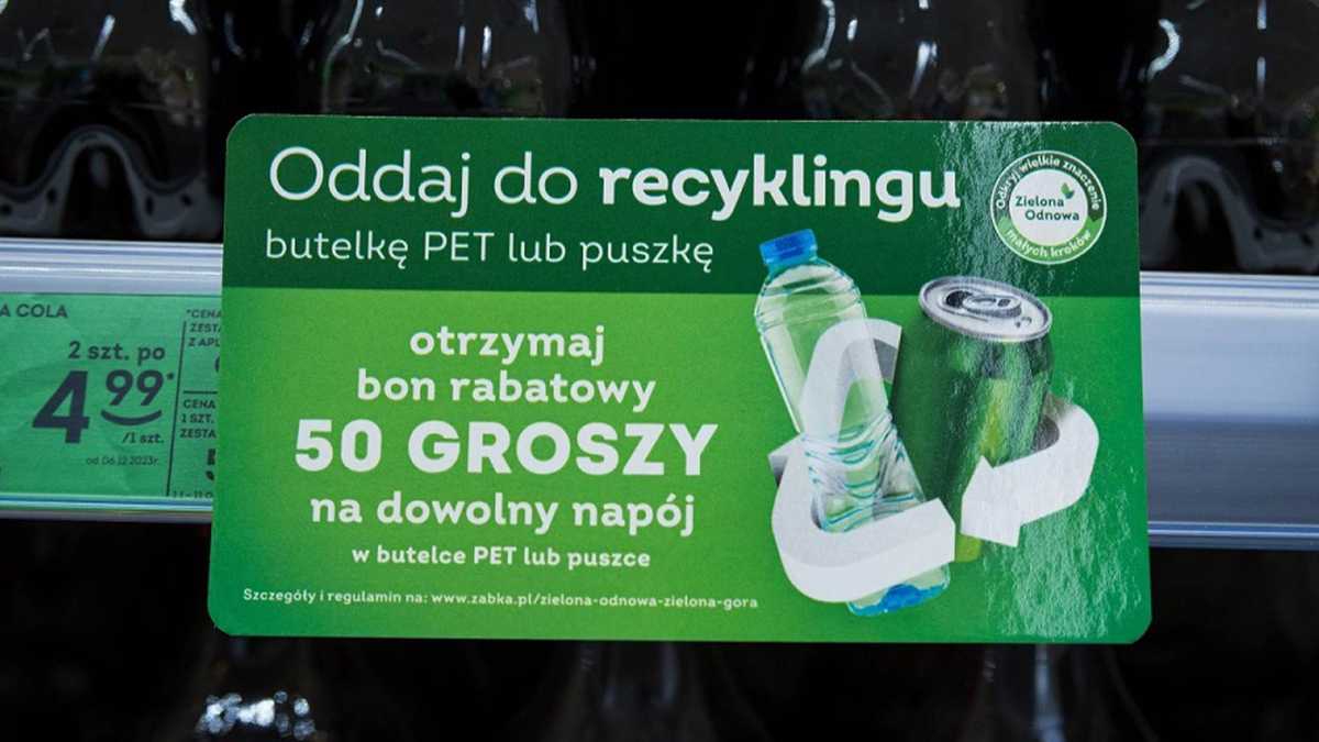 W 4 sklepach Żabka w Zielonej Górze można zwrócić plastikowe butelki PET oraz metalowe puszki po napojach w EKOmatach