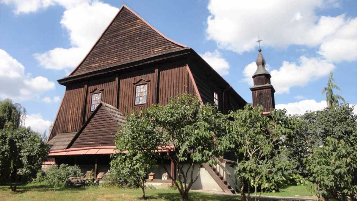 obecny kościół katolicki św. Anny zbudowany został we wsi Wyszenka w 1771 roku, jako drewniany p.w. Zaśnięcia Przenajświętszej Dziewicy Maryi