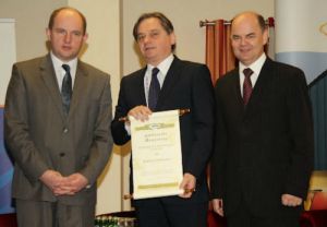 Jacek Janiszewski (pierwszy od prawej) podczas Sesji Inauguracyjnej