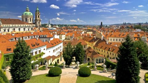 Rekordowa liczba turystów w Pradze w 2016 roku