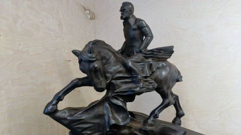 Muzeum Józefa Piłsudskiego wzbogacone o nową rzeźbę