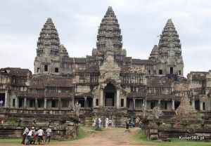 Kambodża. Angkor. Miasto wyrywane dżungli