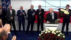 Przemówienie Jarosława Kaczyńskiego w sztabie PiS