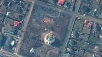 Masowy grób w Buczy zdjęcia satelitarne z 10 marca