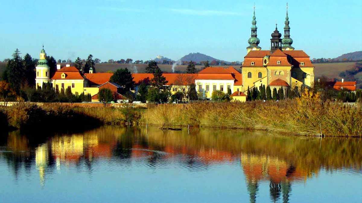 Velehrad i znajdująca się w nim bazylika to jedno w najważniejszych miejsc pielgrzymkowych w Czechach