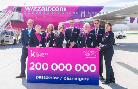 Wizz Air przewiózł już 200 milionów pasażerów. Pierwszy wystartował z Katowic