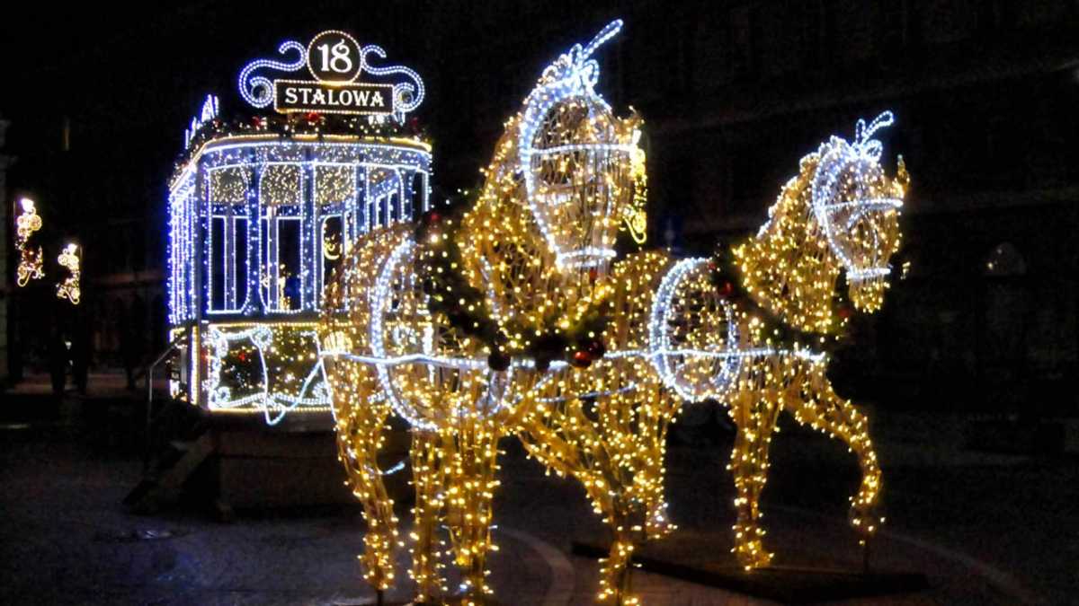 Iluminacje na Święta Bożego Narodzenia 2021 w Warszawie