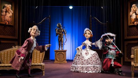 Królewskie koncerty i operowa scena marionetek