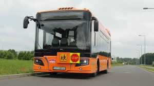 Autobusy dostępne są w dwóch wersjach: 8,5 m i 10 m długości