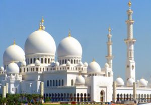 Abu Dhabi meczet szejka Zayeda o największej kopule na świecie.