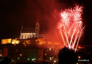 Pokaz sztucznych ogni na festiwalu w Brnie