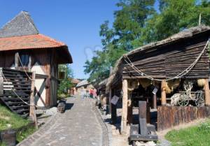 Średniowieczna wioska pod Pragą
